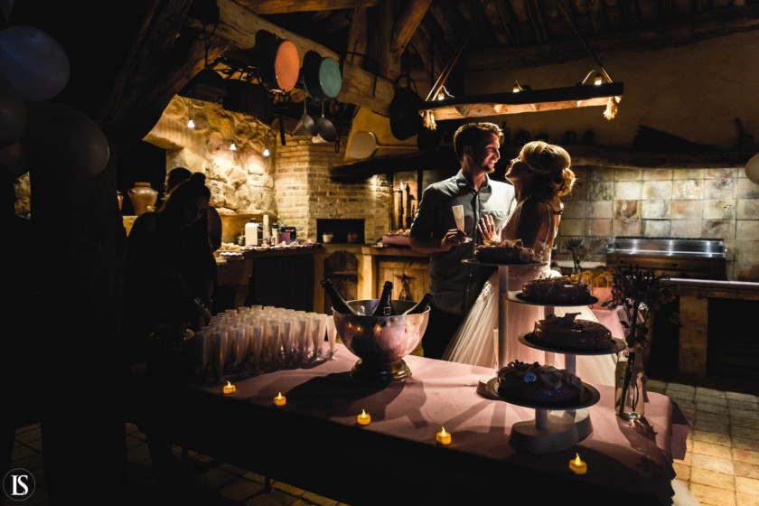 Photo de mariage à la pièce montée