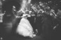 photo soirée de mariage en noir et blanc